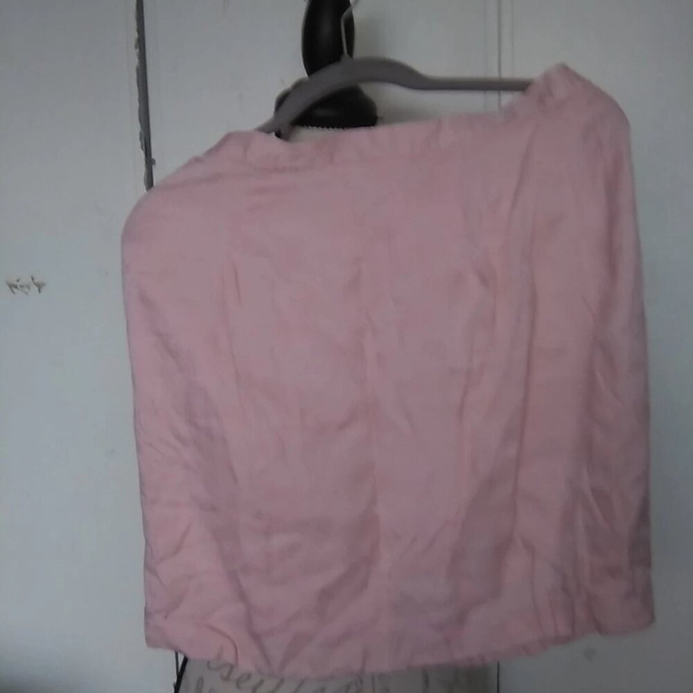 SIZE 8 PINK ZIPPERED 100% SILK SKIRT